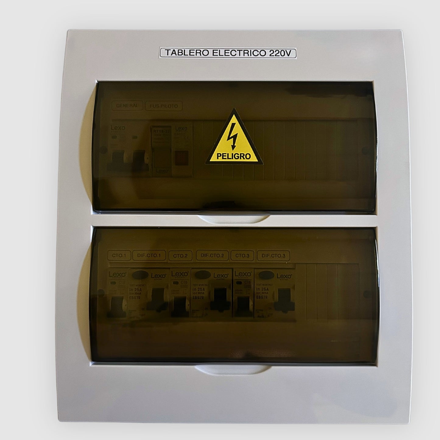Tablero eléctrico armado 3 circuitos 220V 25A embutido con protecciones Lexo