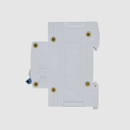 Detalle automático Lexo 10A curva C 6kA 220V para tablero eléctrico