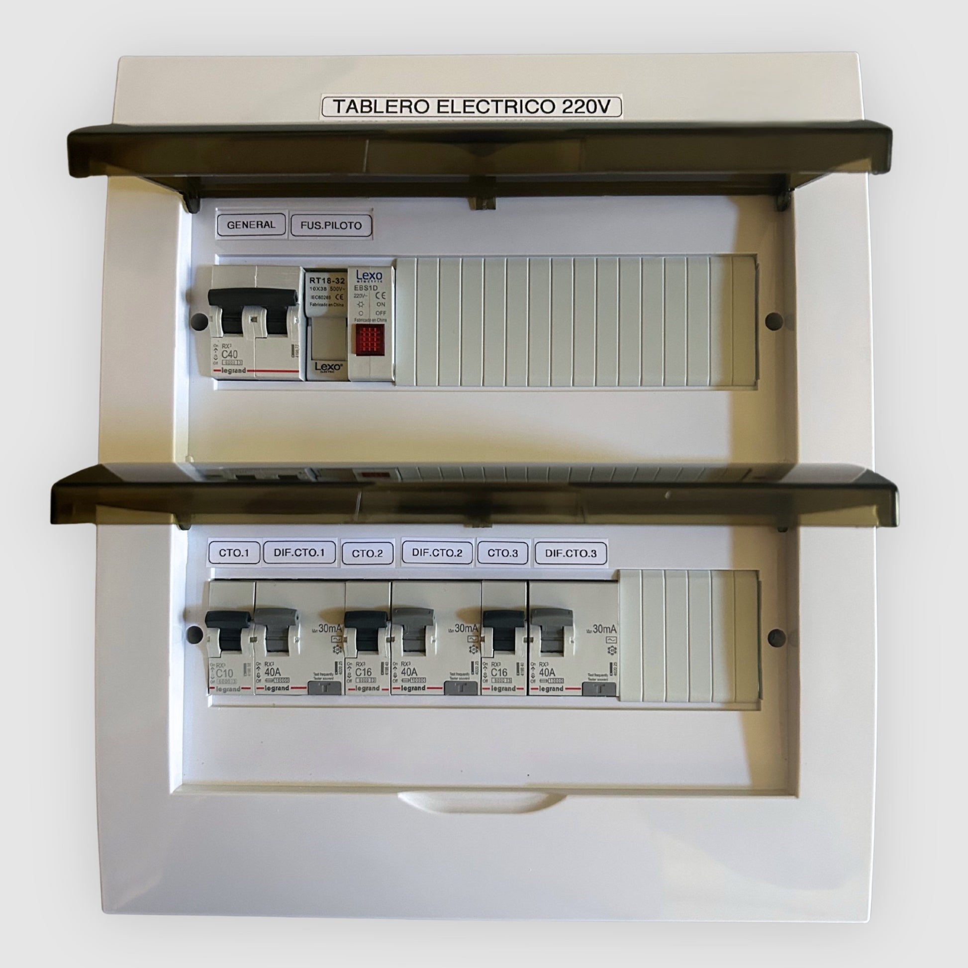 Tablero eléctrico armado 3 circuitos 220V 40A embutido con protecciones Legrand